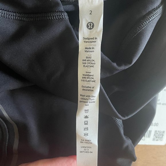 NWT Lululemon Reflective Crop Pants 23" - High Visibility Black, Size US 2 - Picture 6 of 7